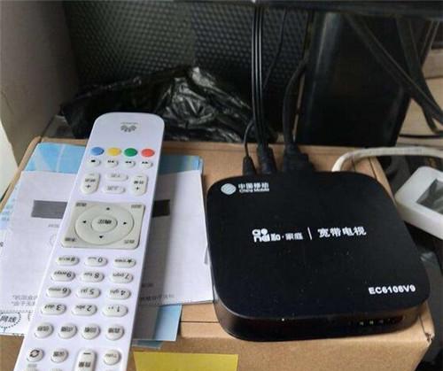 黑色机顶盒上连的网线叫什么？正确的网线类型是什么？