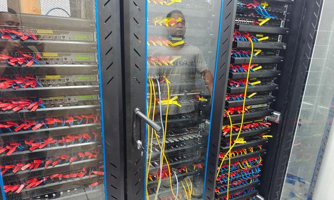 机柜布线服务器具体指什么？有什么作用？