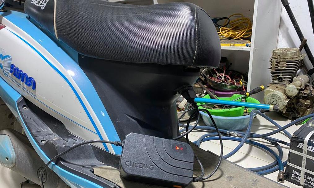 大号电车充电器多少瓦？充电效率如何？