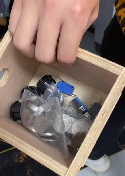 游戏机硬性碰到嘴抽不进去怎么办？如何修复？
